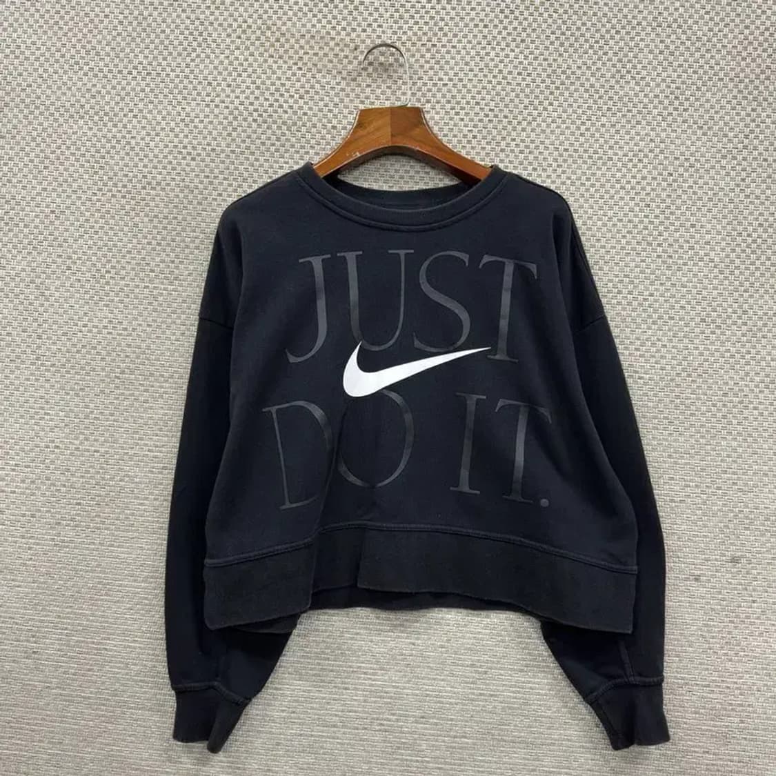 나이키 캐주얼 프린팅로고 크롭 오버핏 맨투맨 S M09674 상품이미지1