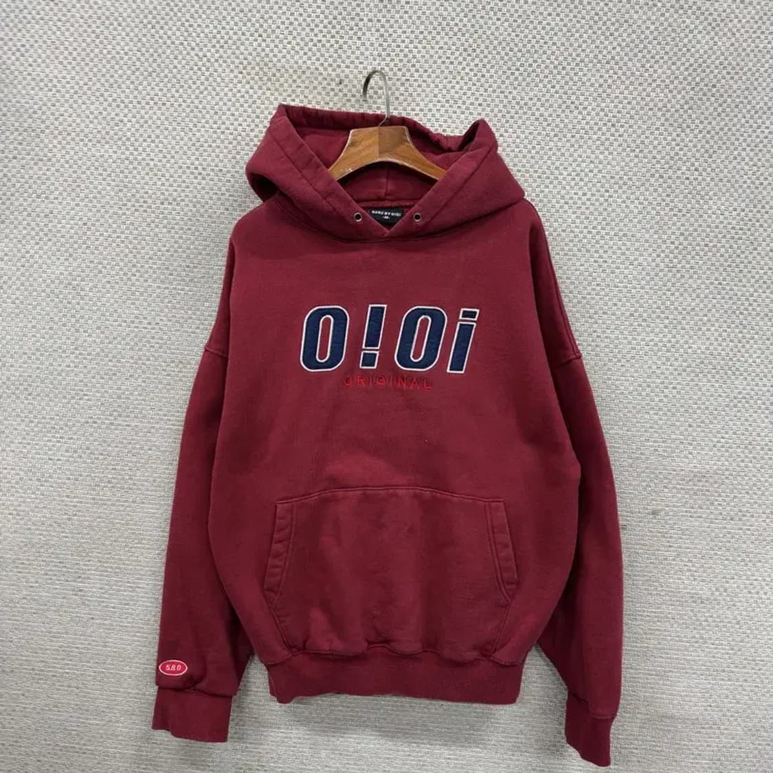 OIOI 오아이오아이 와인 자수로고 약기모 후드티 M M08950 상품이미지1