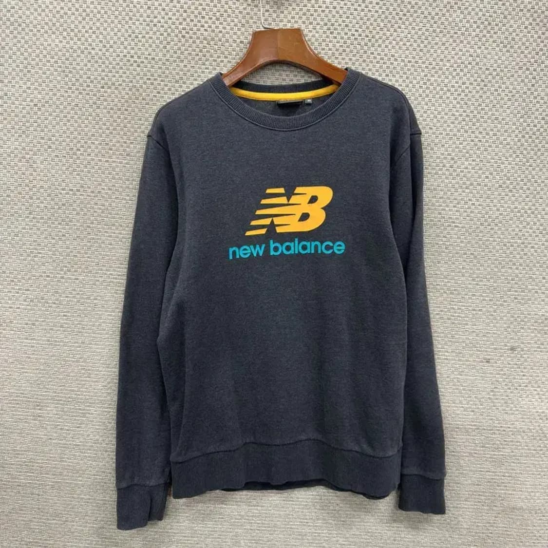 뉴발란스 캐주얼 빅로고 스웻셔츠 맨투맨 95 M10044 상품이미지1