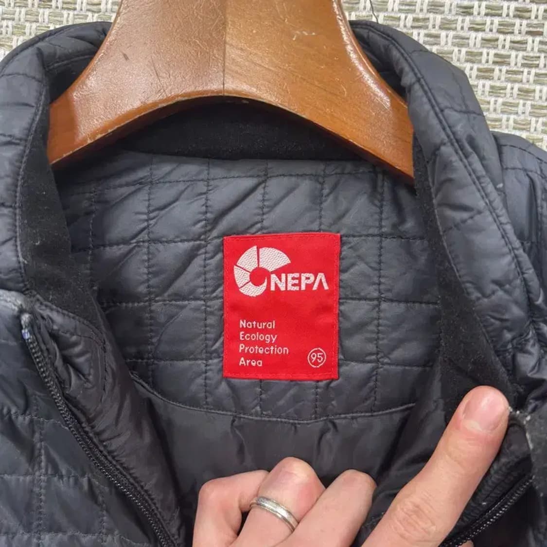 네파 아웃도어 사이드로고 퀄팅 자켓 95 M10394 상품이미지3