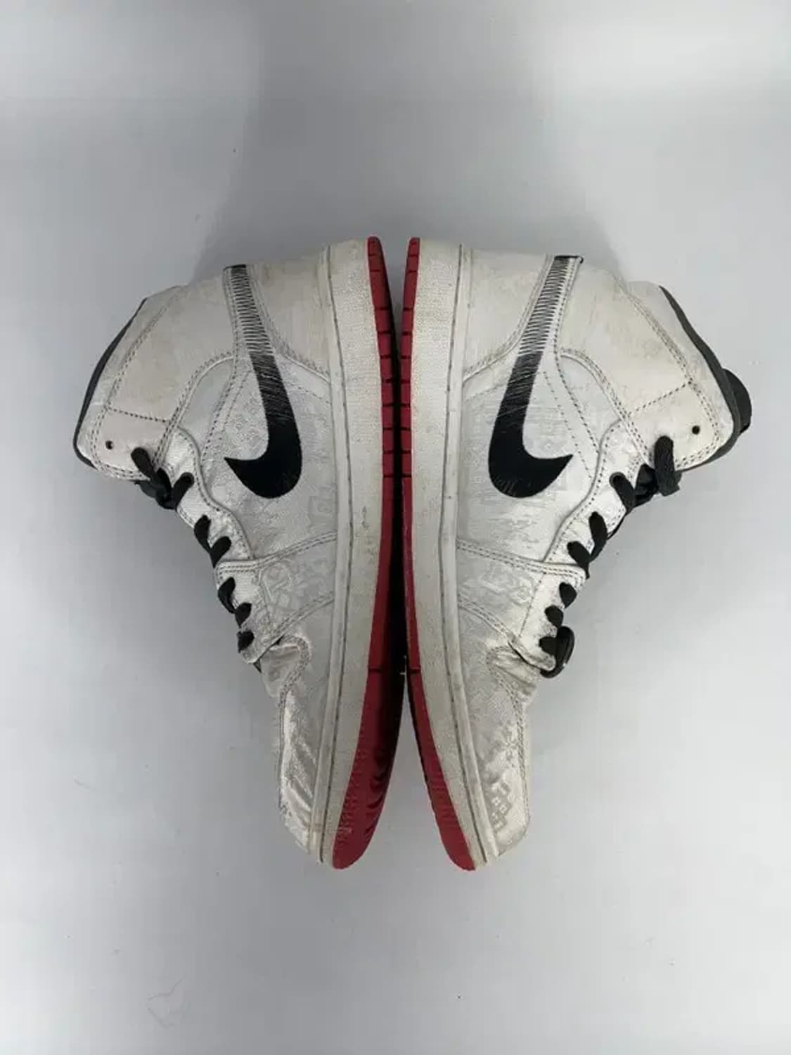 Nike 나이키 에어조던 1 미드 피어리스 운동화 275 상품이미지4