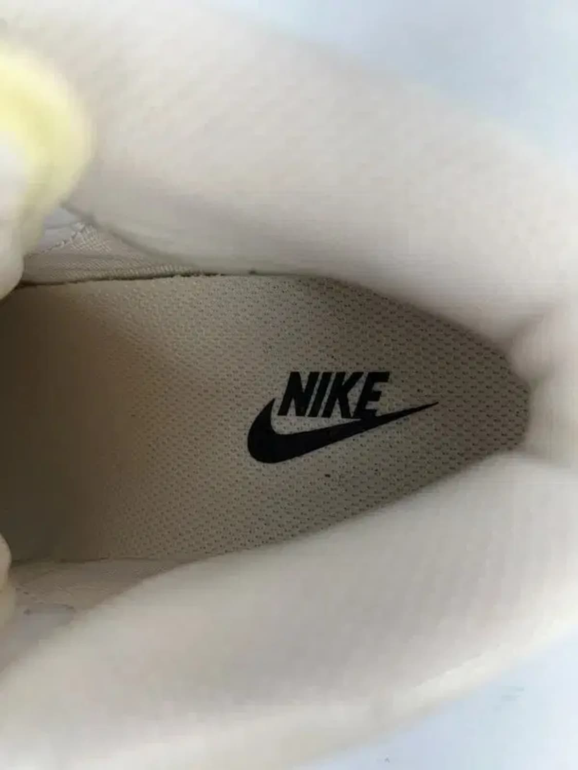 NIKE 나이키 덩크 스카이 하이 에센셜  하이탑 225 상품이미지8