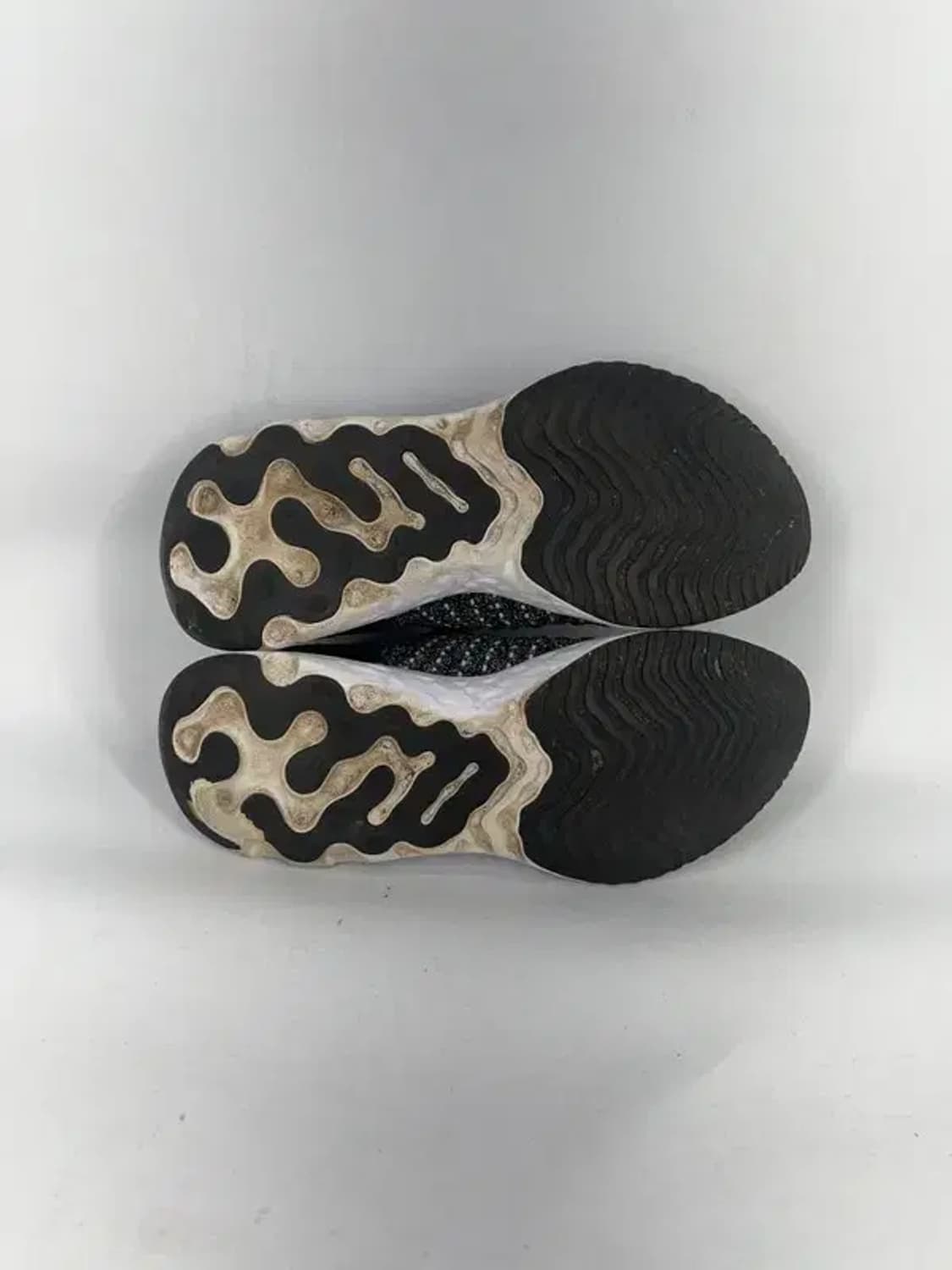 NIKE 나이키 리액트 팬텀 플라이니트2 런닝화 230 상품이미지6