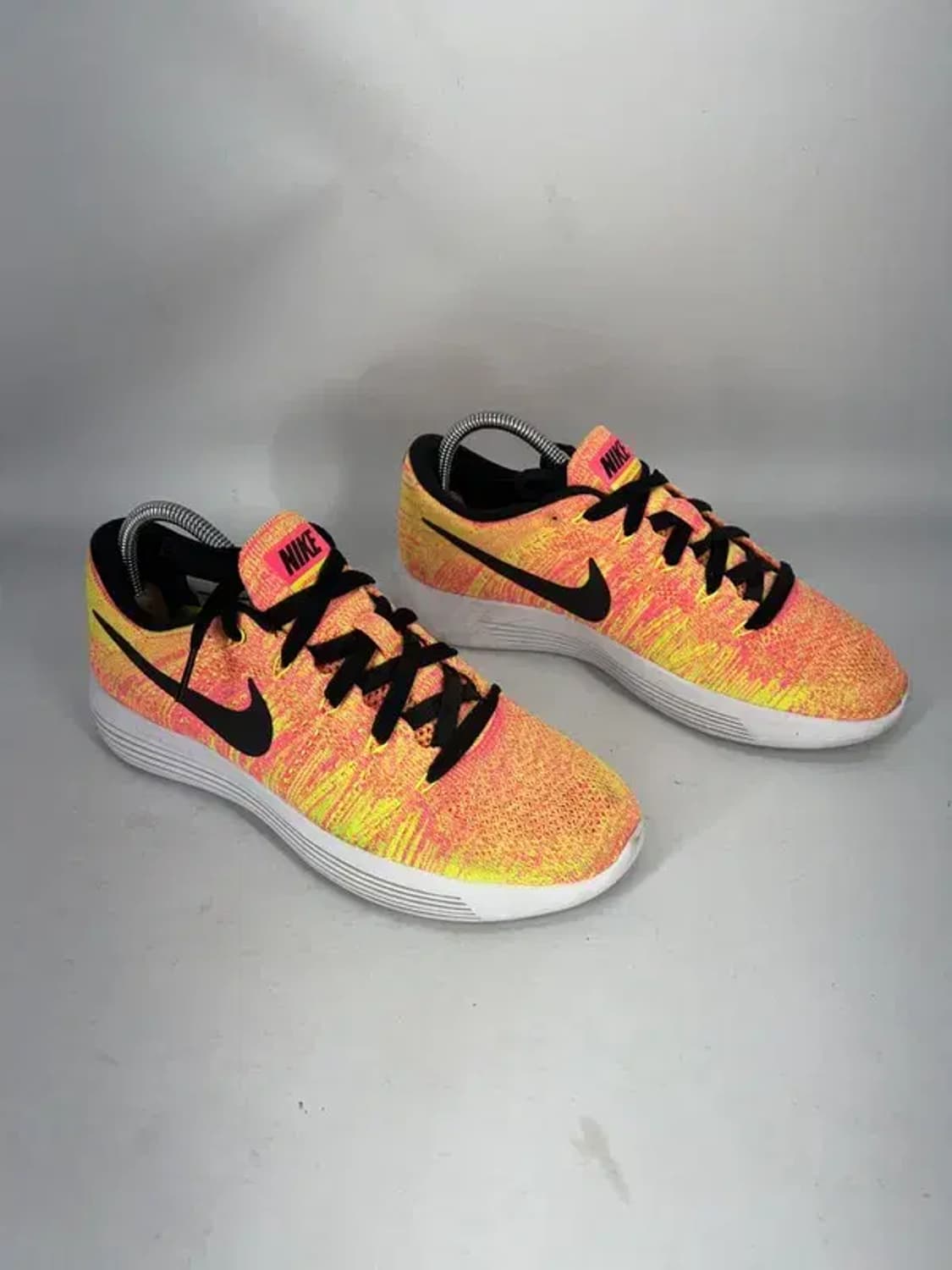 NIKE 나이키 루나에픽 로우 플라이니트 런닝화 240 상품이미지4
