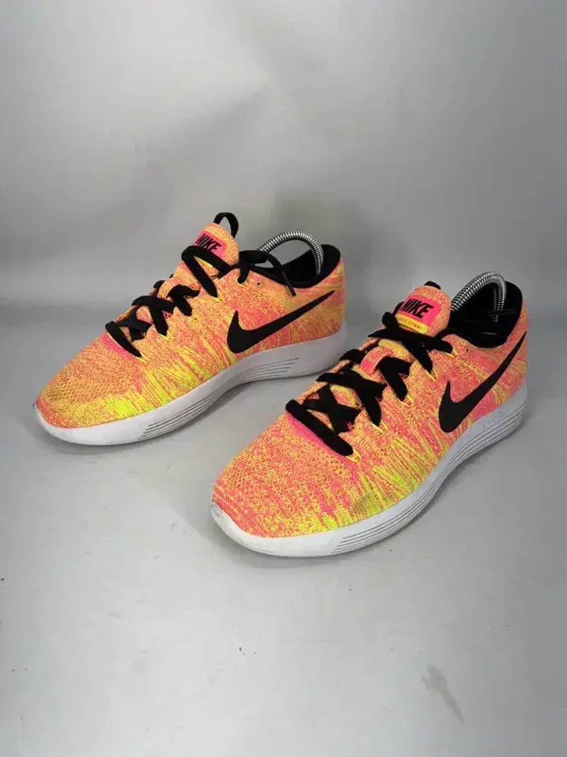 NIKE 나이키 루나에픽 로우 플라이니트 런닝화 240 상품이미지5