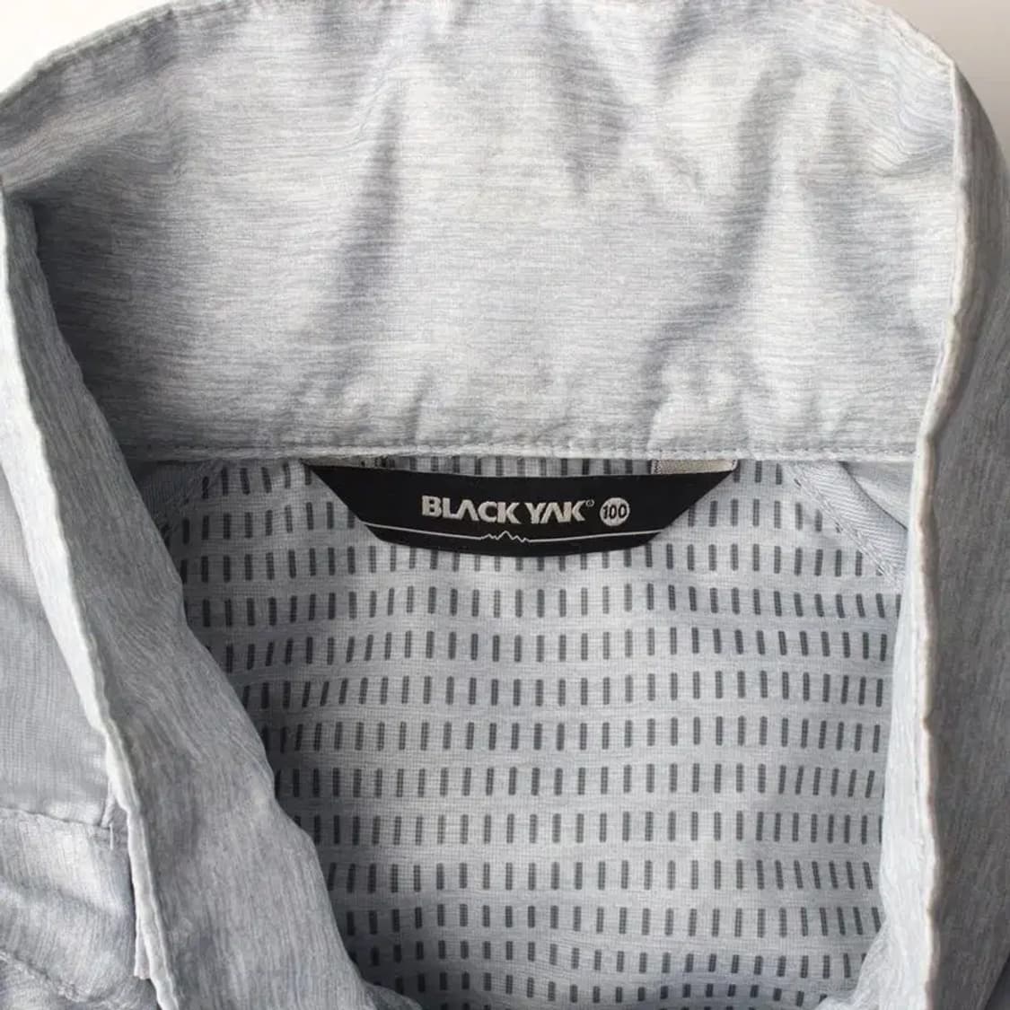 BLACKYAK 블랙야크 얇은 바람막이 L 상품이미지5