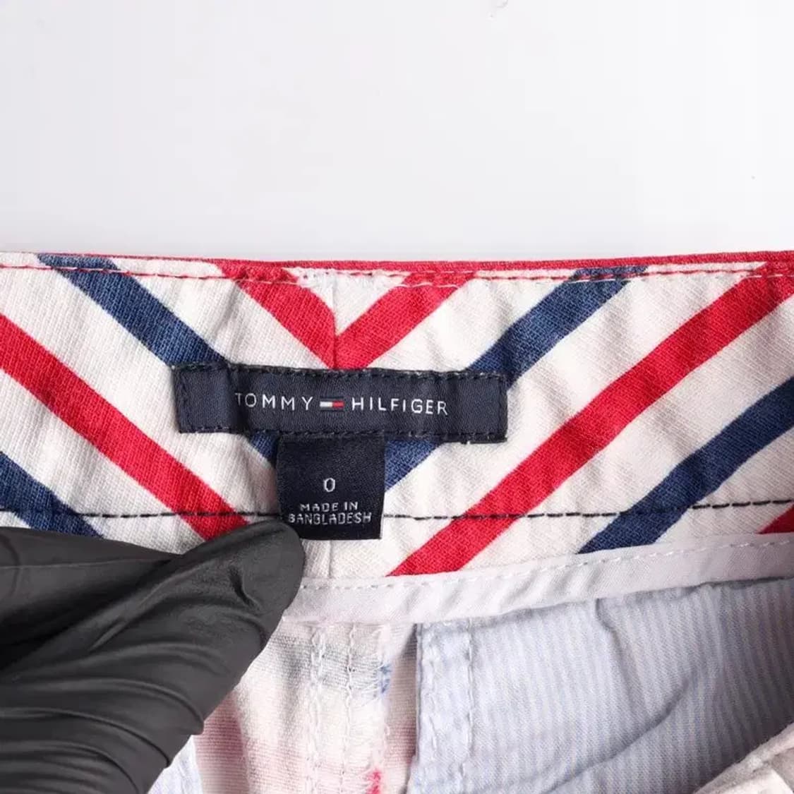TOMMY HILFIGER 타미힐피거 단추디테일 반바지 0 상품이미지5