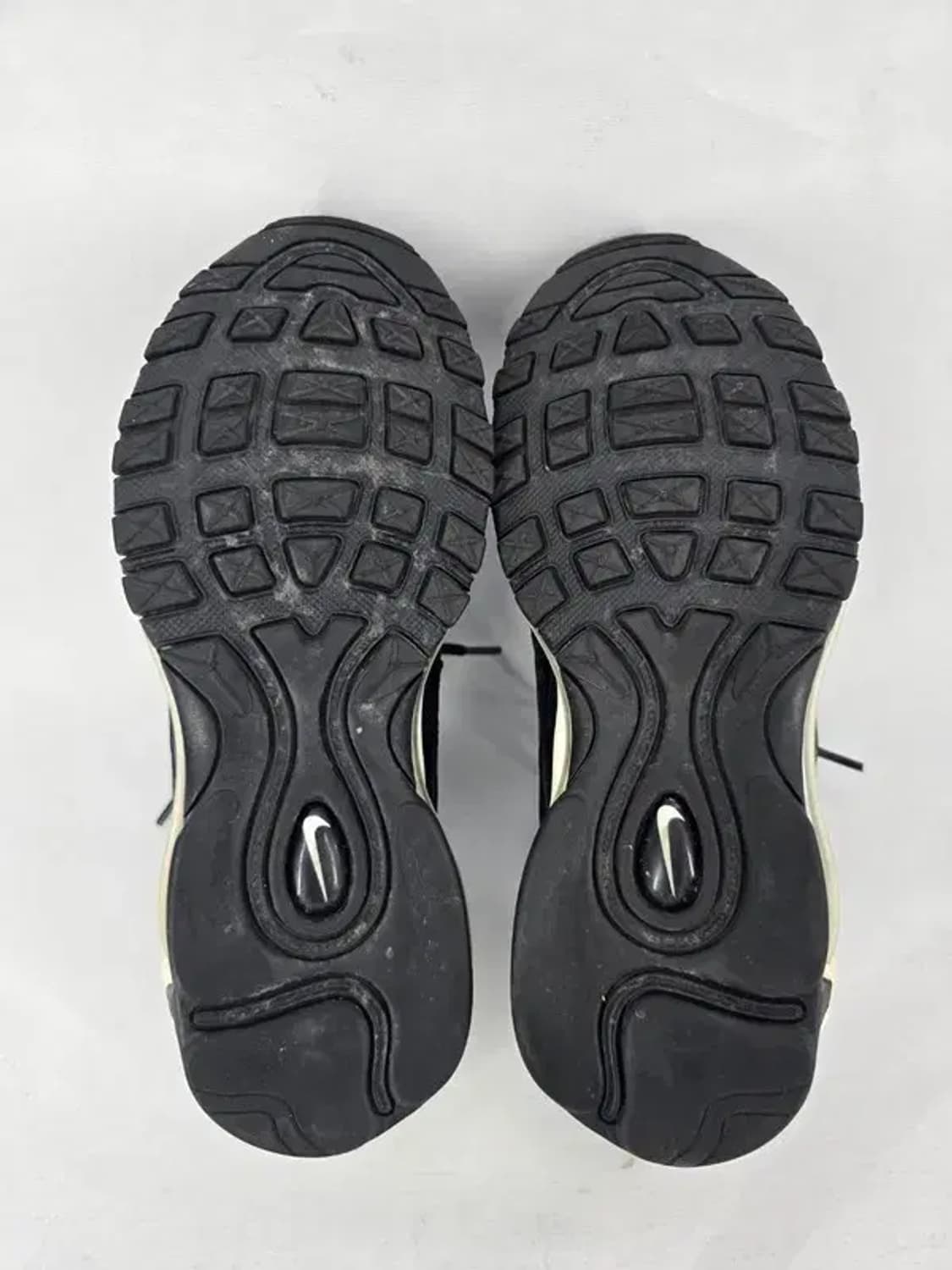 NIKE 나이키 에어맥스97 블랙화이트 운동화 235 상품이미지5