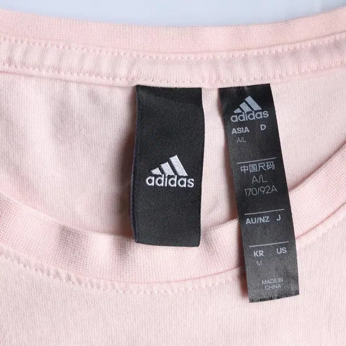 ADIDAS 아디다스 포켓 프린팅 디테일 반팔 티 M 상품이미지5