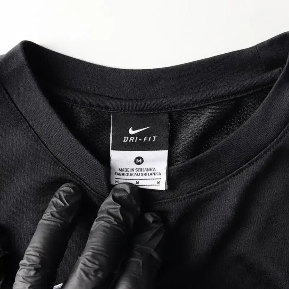 NIKE 나이키 등판 메쉬 반팔 티 M 상품이미지5