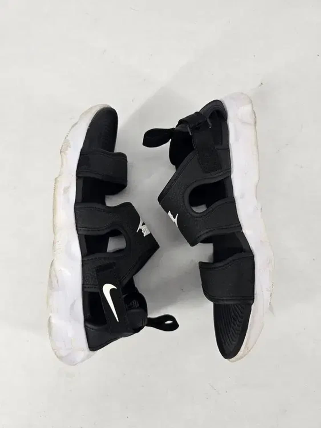 NIKE 나이키 뒷부분 찍찍이 샌들 230 상품이미지4