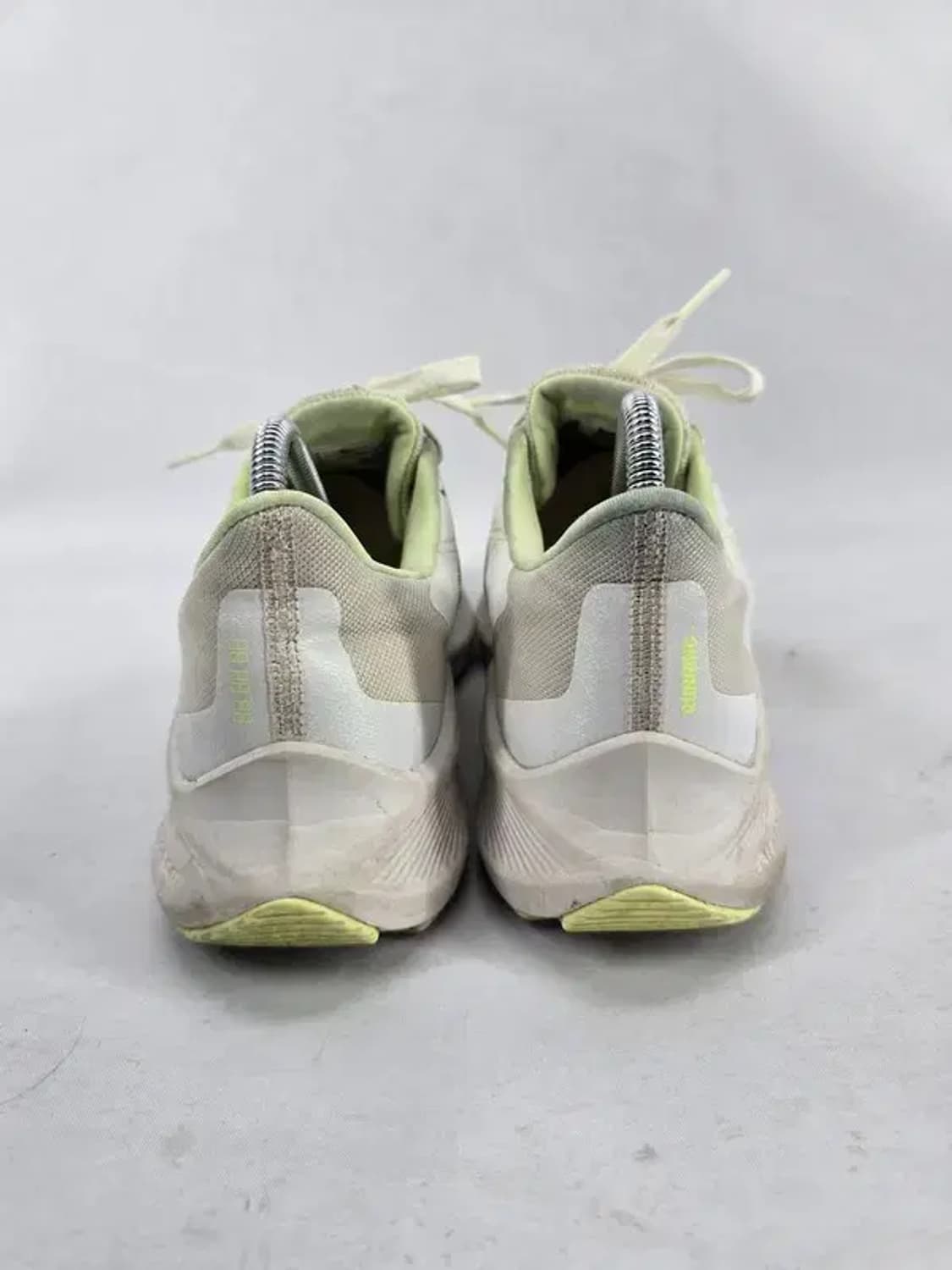 NIKE 나이키 줌 윈플로7 런닝화 235 상품이미지4