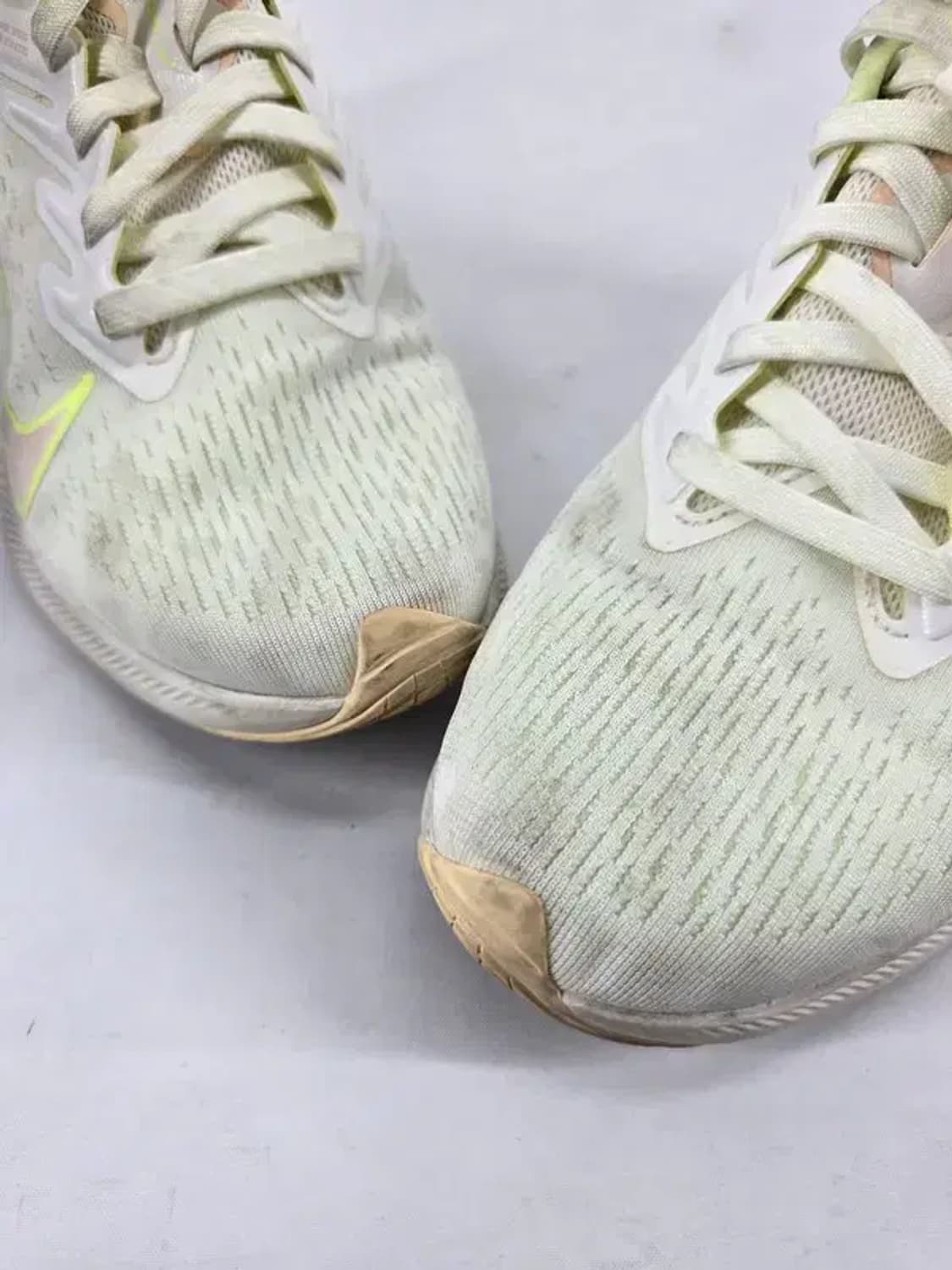 NIKE 나이키 줌 윈플로7 런닝화 235 상품이미지7