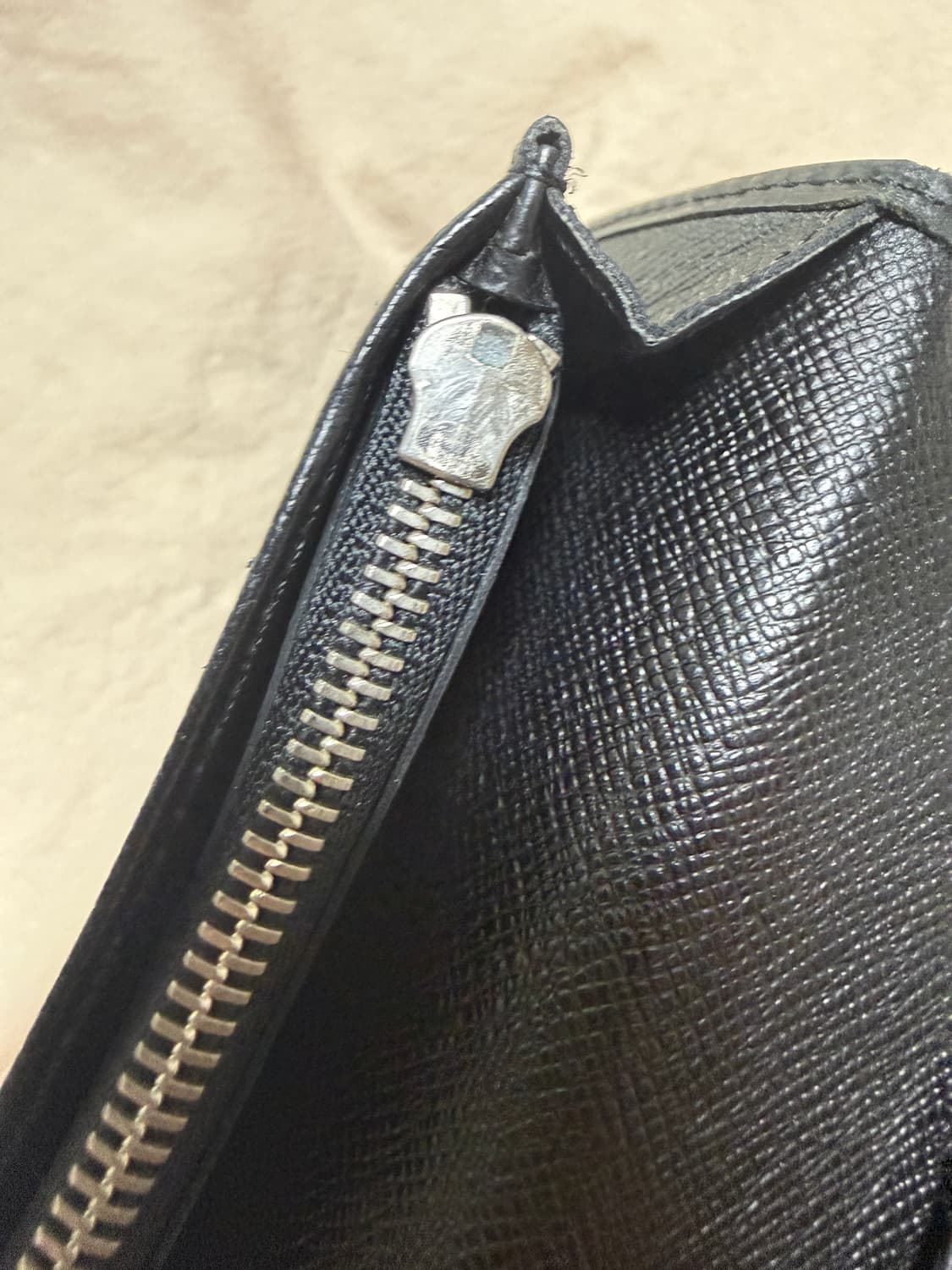 루이비통 에삐 장지갑 상품이미지4