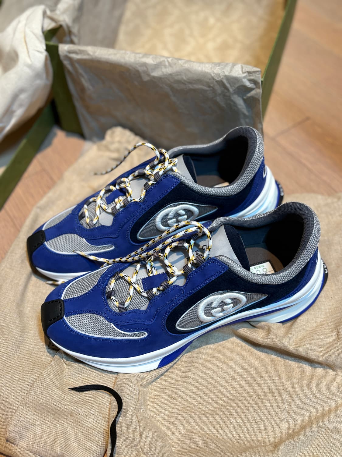 구찌(Gucci) 런(Run) 블루 스니커즈 UK9.5 상품이미지1