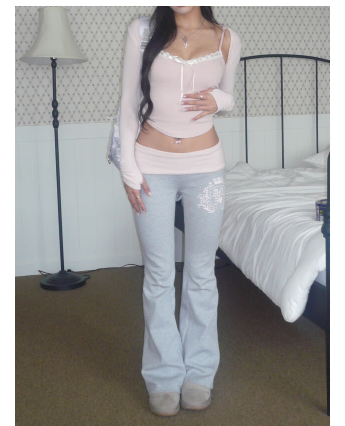 엔젤넘버555 부츠컷 폴딩 팬츠 핑크그레이 상품이미지1