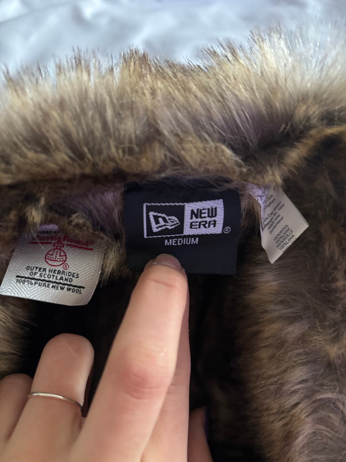 New era 트래퍼 햇 상품이미지3