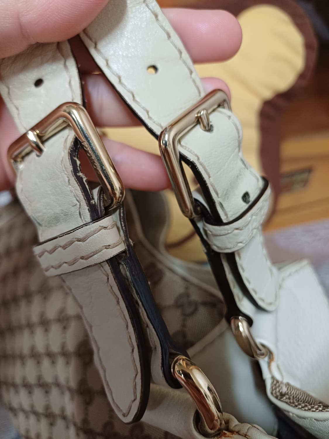 정품:) 구찌 쟈가드 인터로킹 라지 숄더백 (203504) 상품이미지4