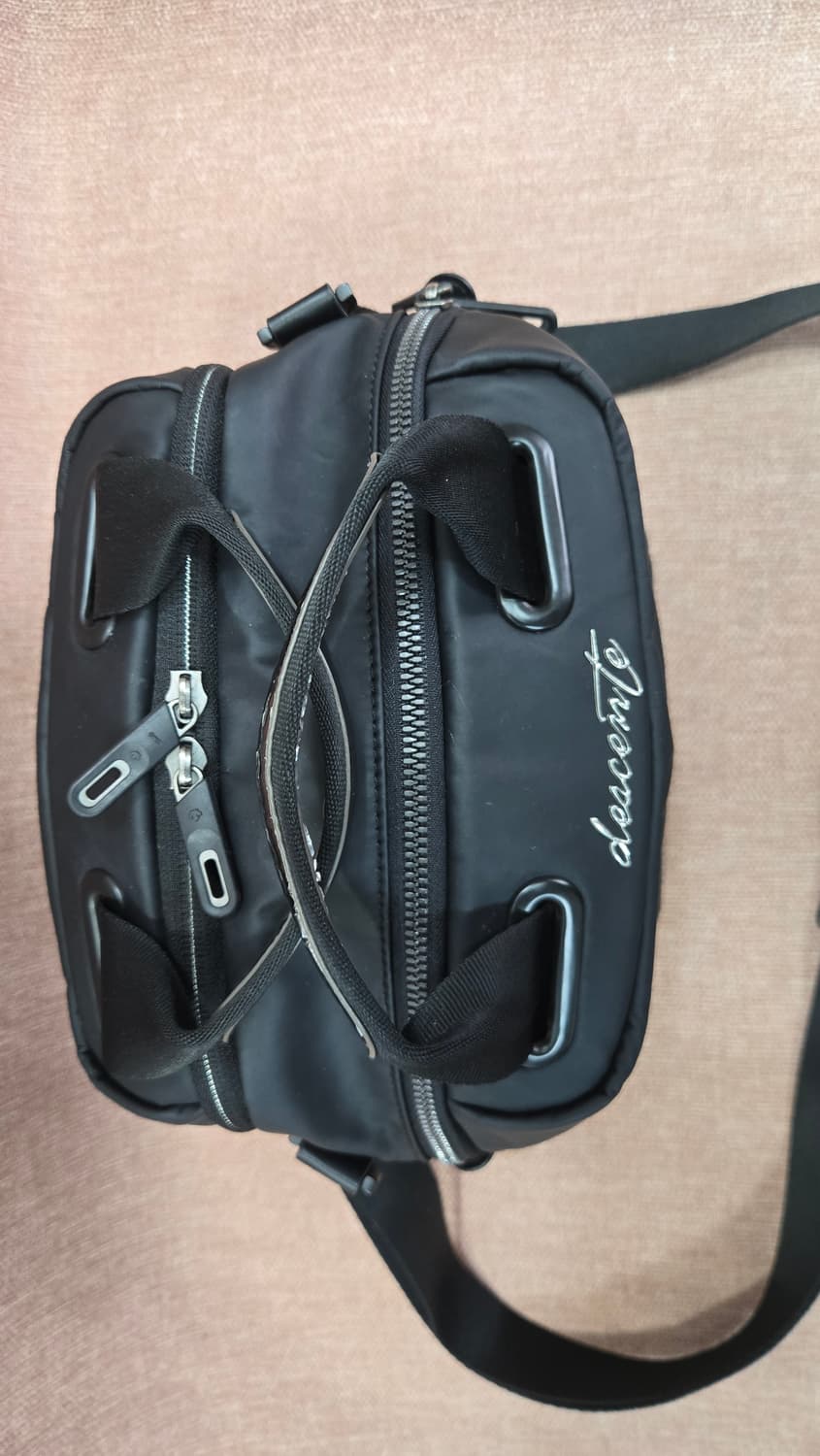 데상트 블랙 토트백 겸 숄더백 골프 상품이미지4