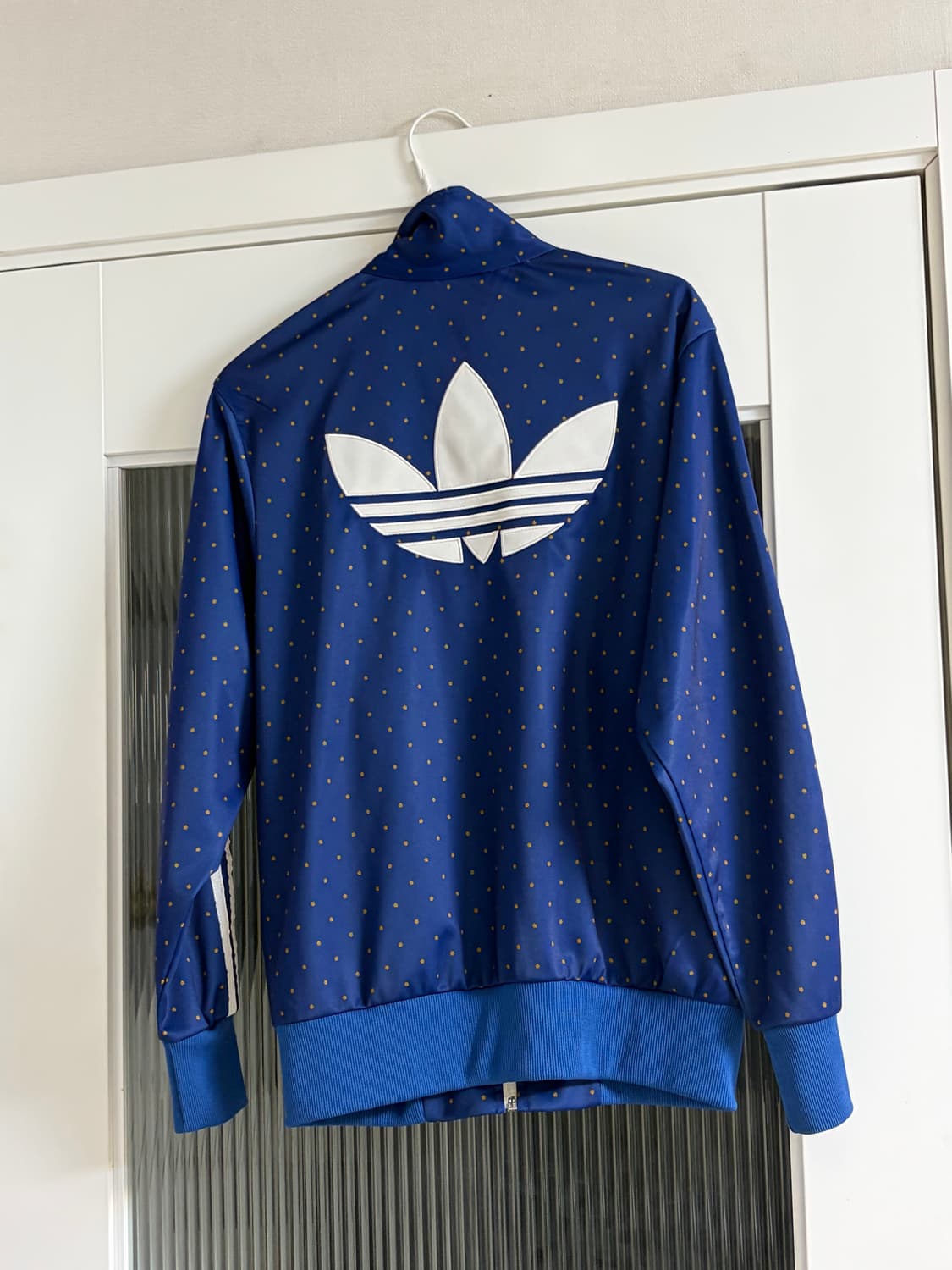 아디다스 aop 왕관도트 져지 상품이미지2