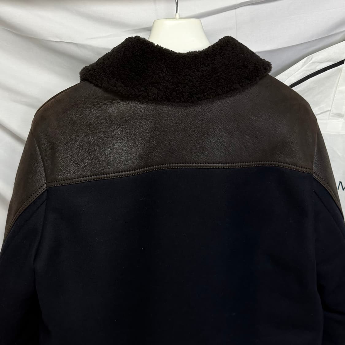 [S+급/4] 몽클레어 라흐넬 무스탕 레더 자켓 브라운 상품이미지6