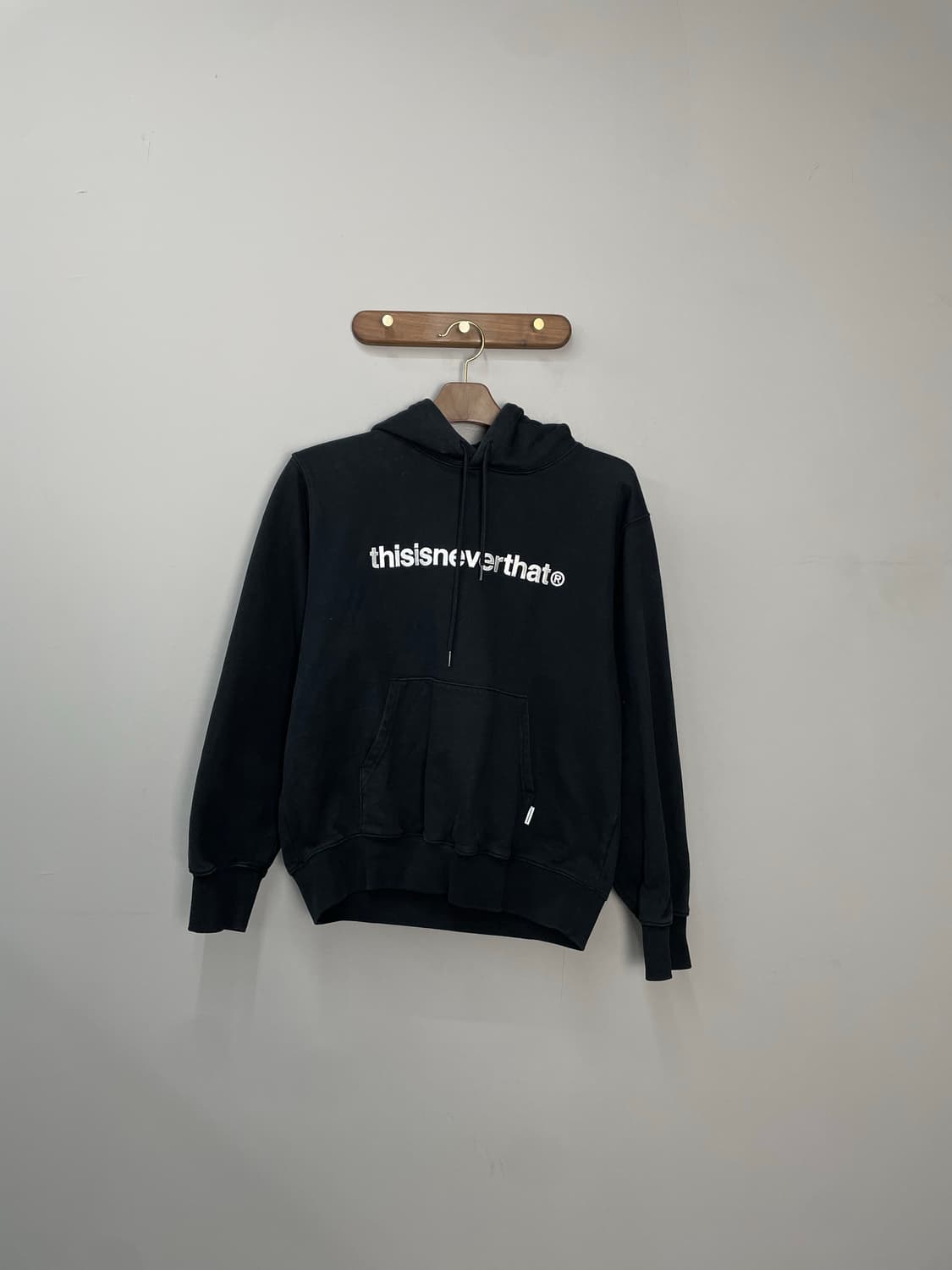디스이즈네버댓 베이직 로고 블랙 후드티 H1691 상품이미지2
