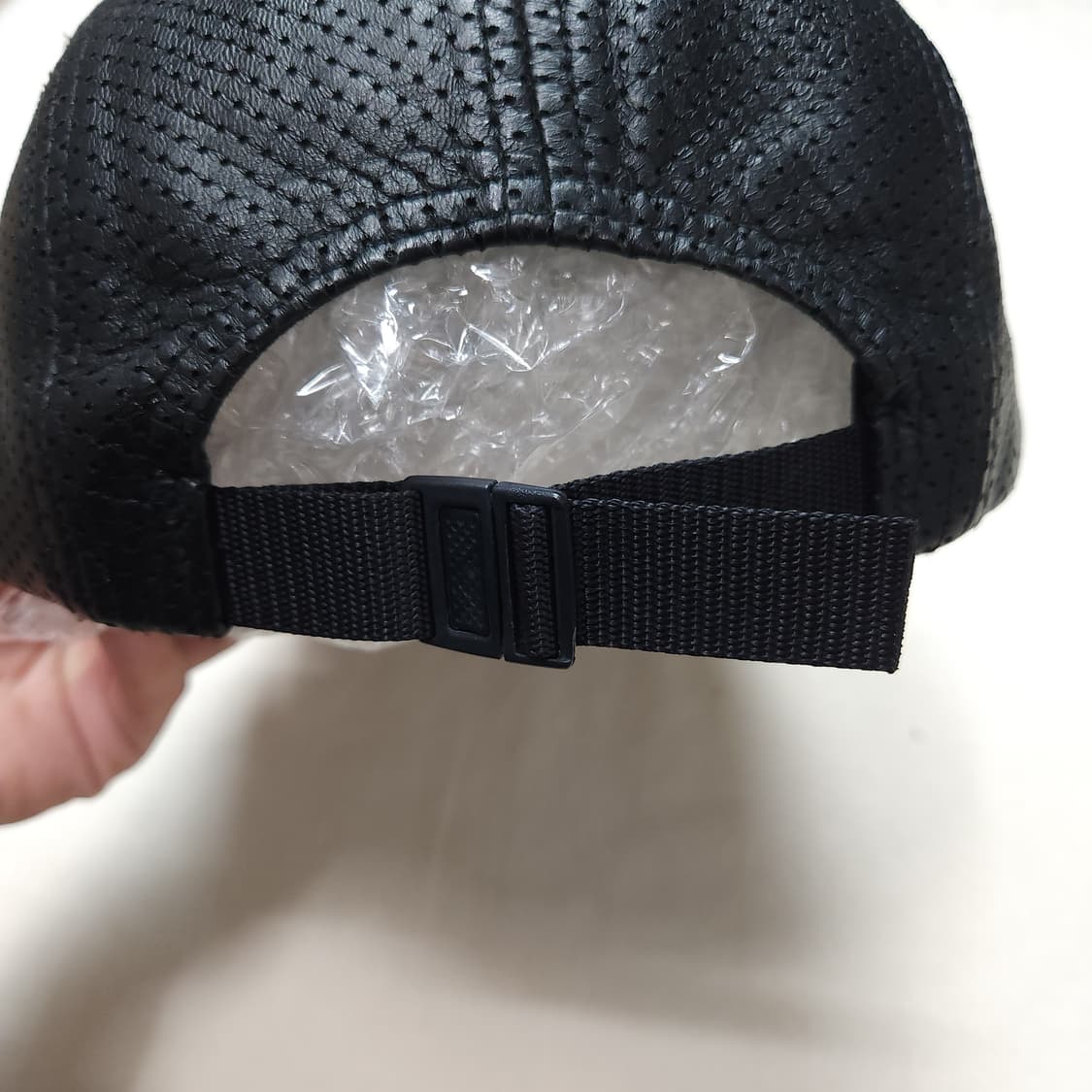 [OS] 14ss Supreme Perforated 레더 캠프캡 상품이미지6