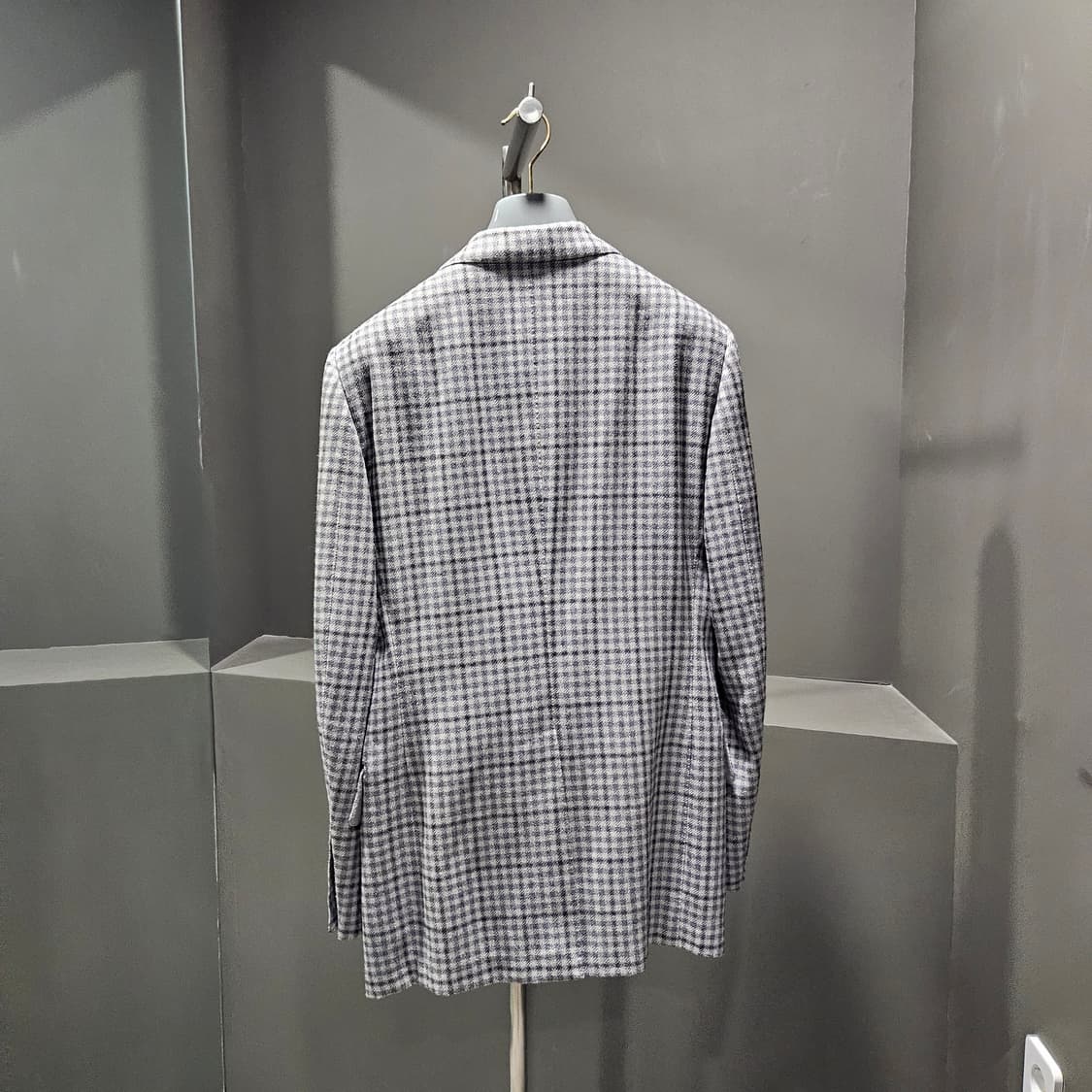 톰포드 Wool & Silk 깅엄체크 아티쿠스 투피스 수트셋업 상품이미지3