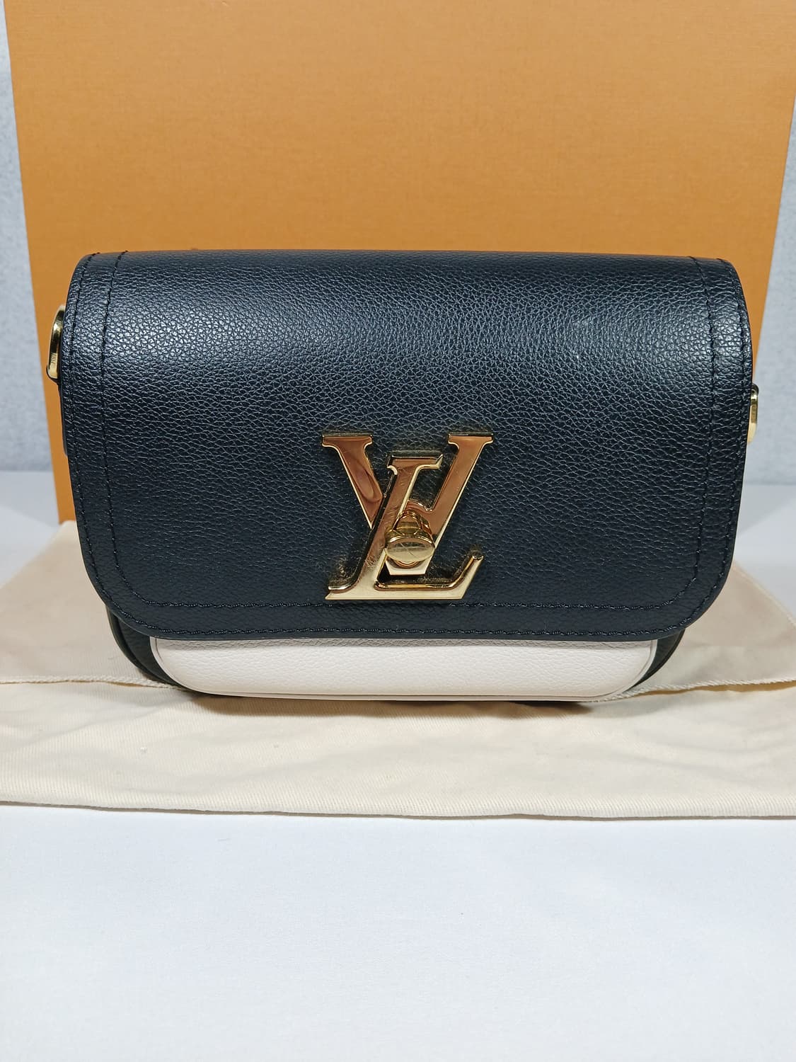 루이비통 락미텐더 숄더백 M58557 상품이미지2