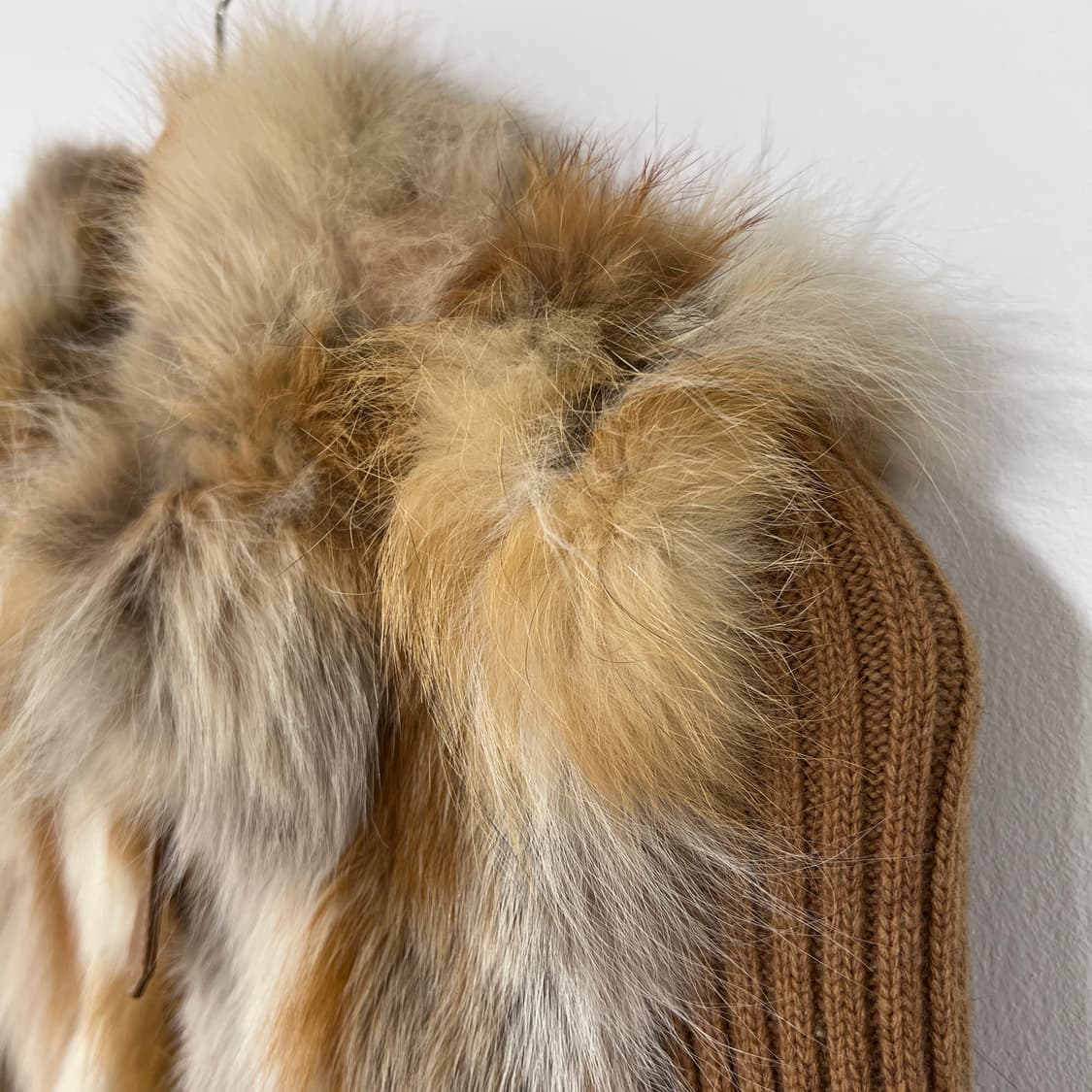 [S] 베이지 폭스퍼 니트집업 상품이미지3