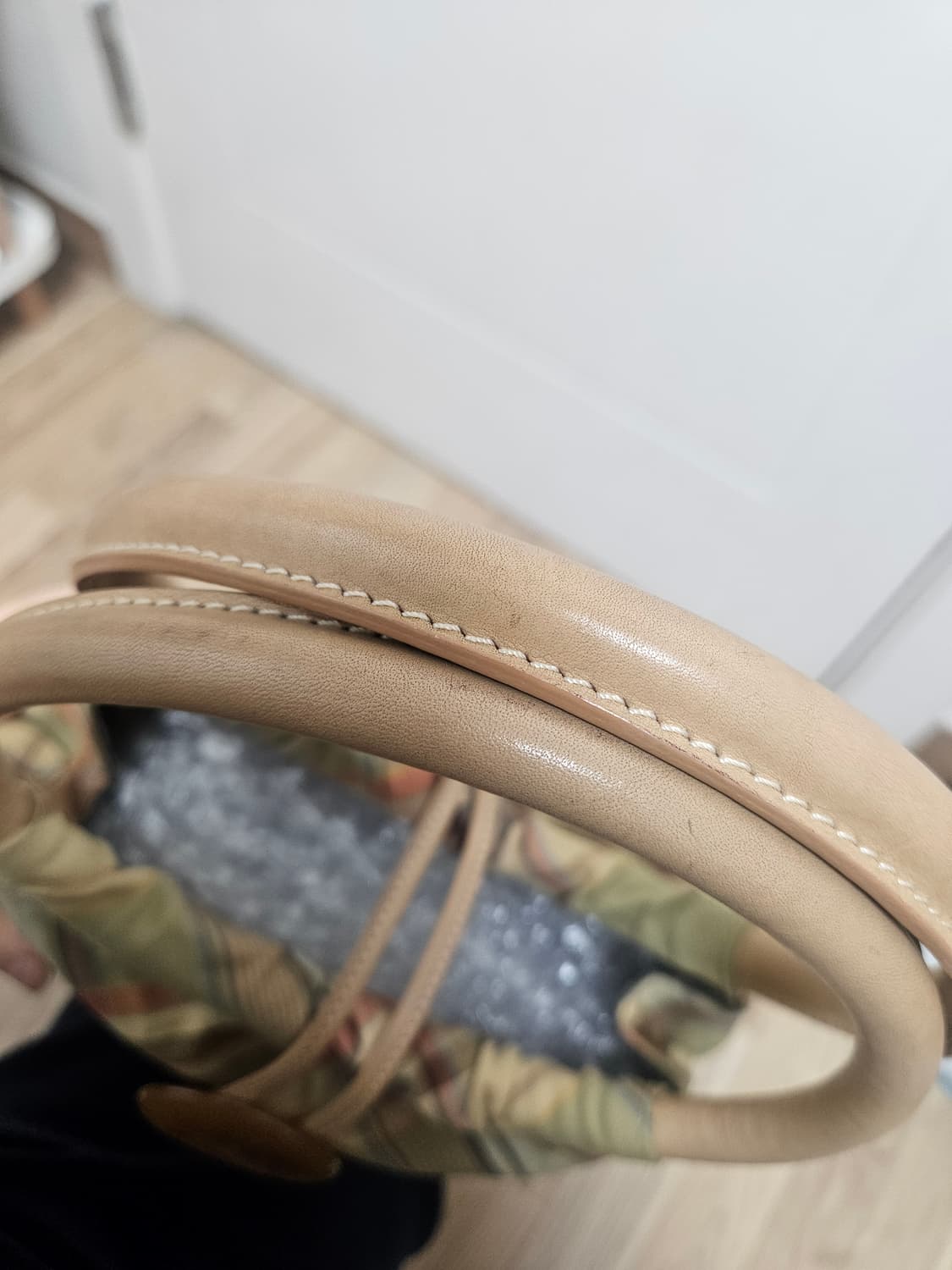 비비안웨스트우드 타탄체크 빅버튼 핸드백 상품이미지5