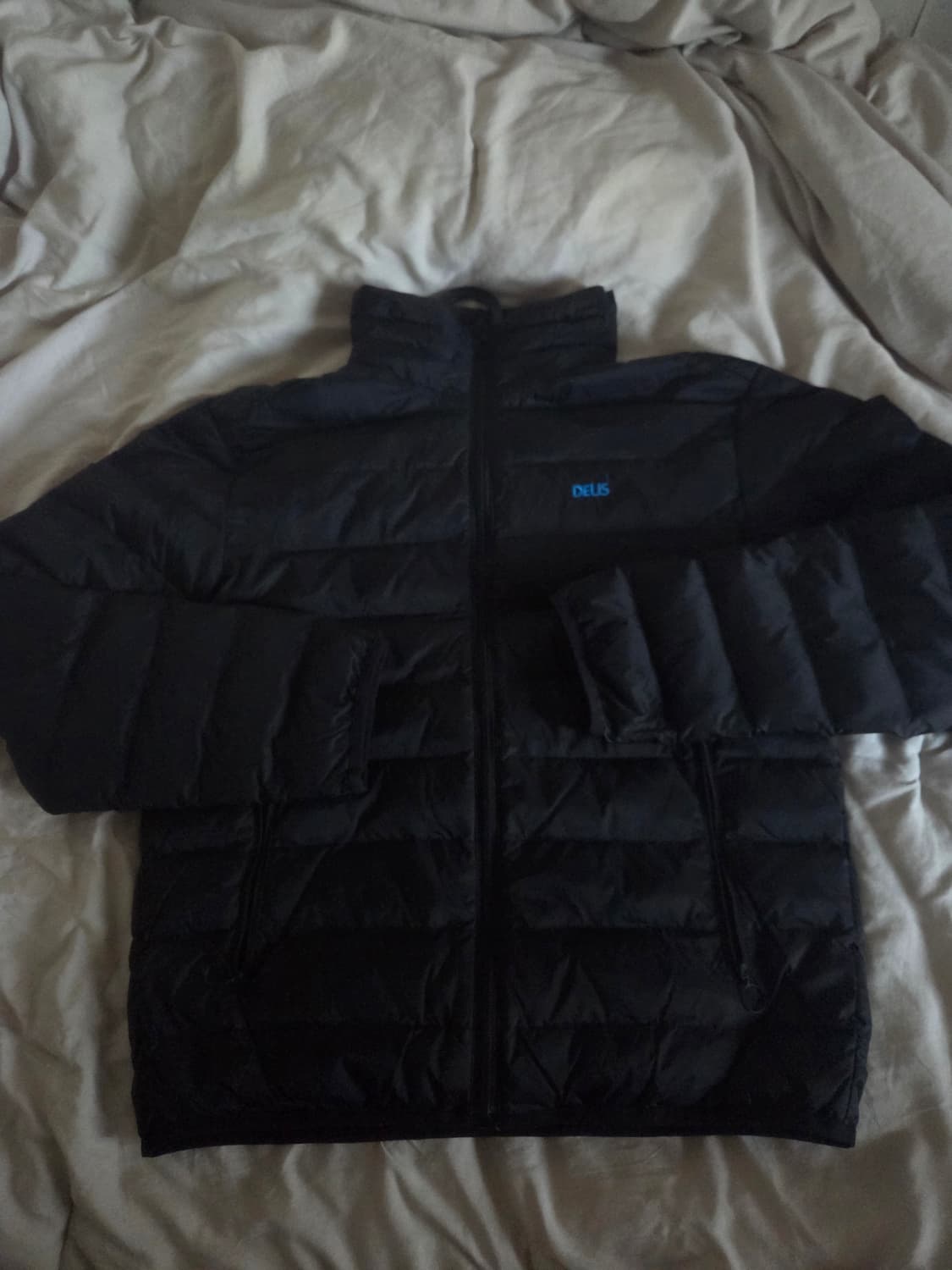 데우스 경량패딩 (L) 상품이미지1