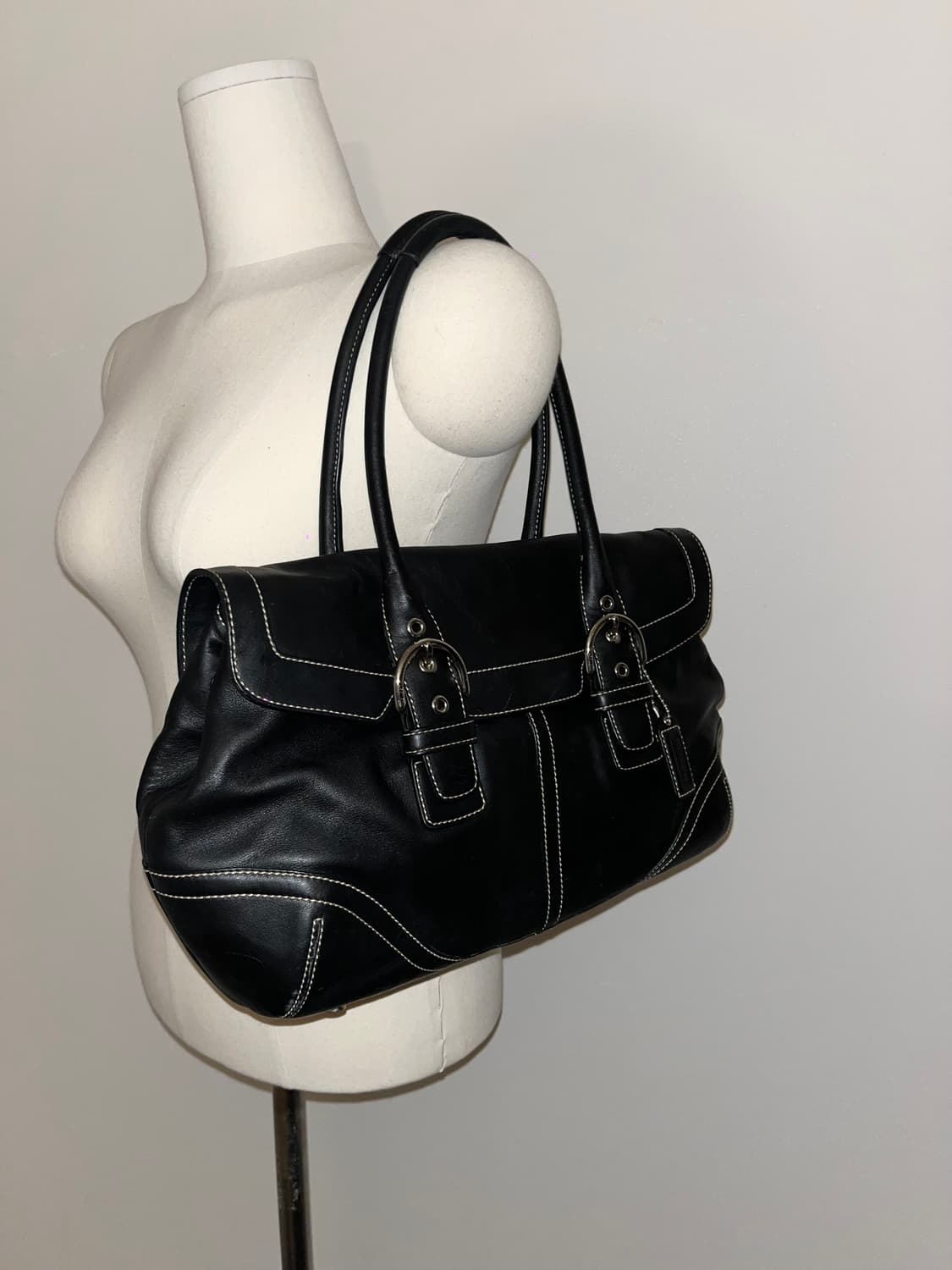 📦 2000y2k Coach Allblack shoulder bag 상품이미지4