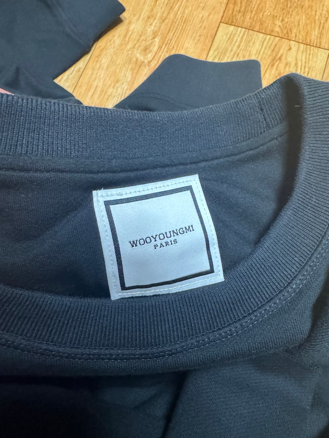 우영미 나비 백로고 스웨트셔츠 블랙 - 23SS  상품이미지6