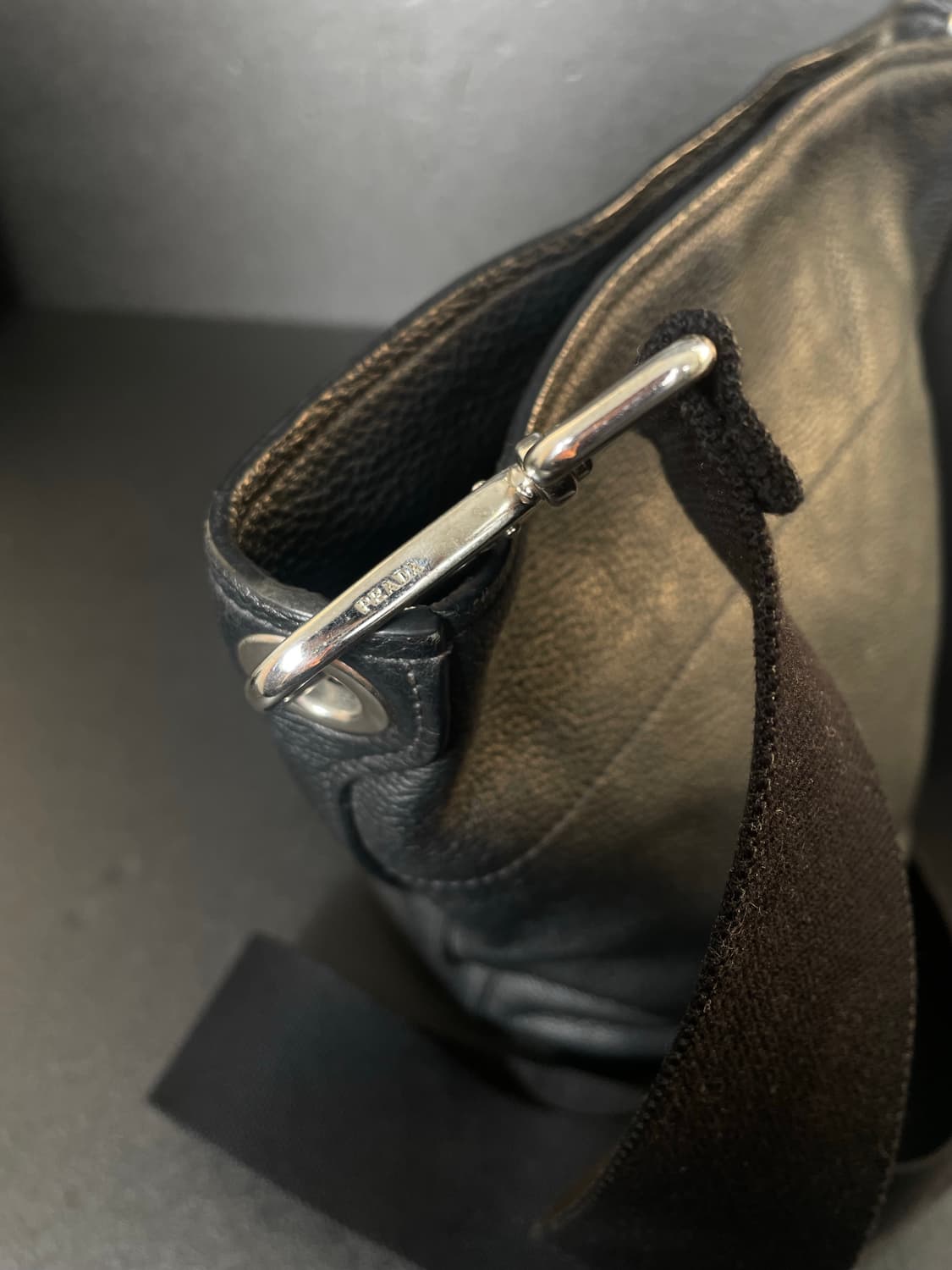 PRADA 프라다 비텔로 피닉스 블랙 버킷백 숄더백 상품이미지6