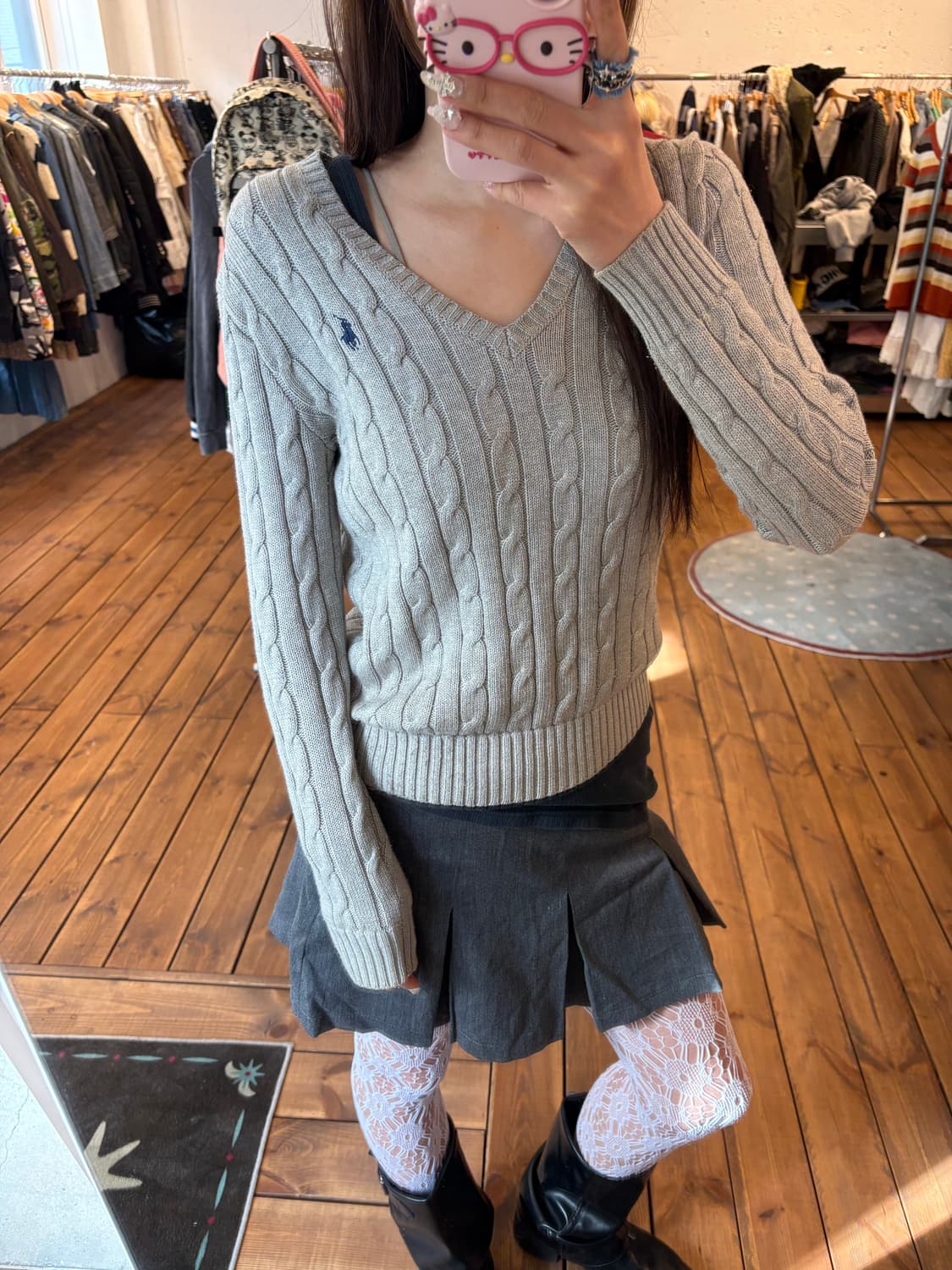 폴로 그레이 브이넥 니트 상품이미지1