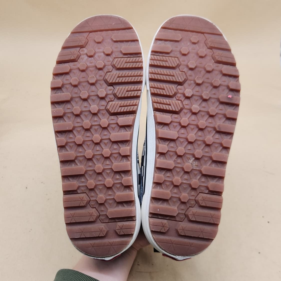 반스 올드스쿨 체커보드 스니커즈 255 상품이미지3