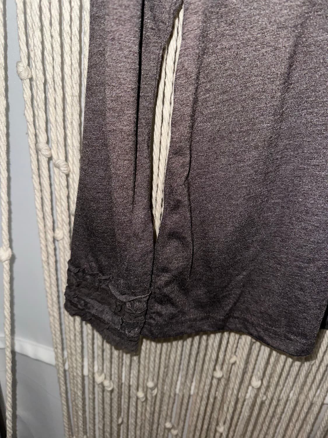 로맨틱 프릴 하이넥 슬림 티 상품이미지3