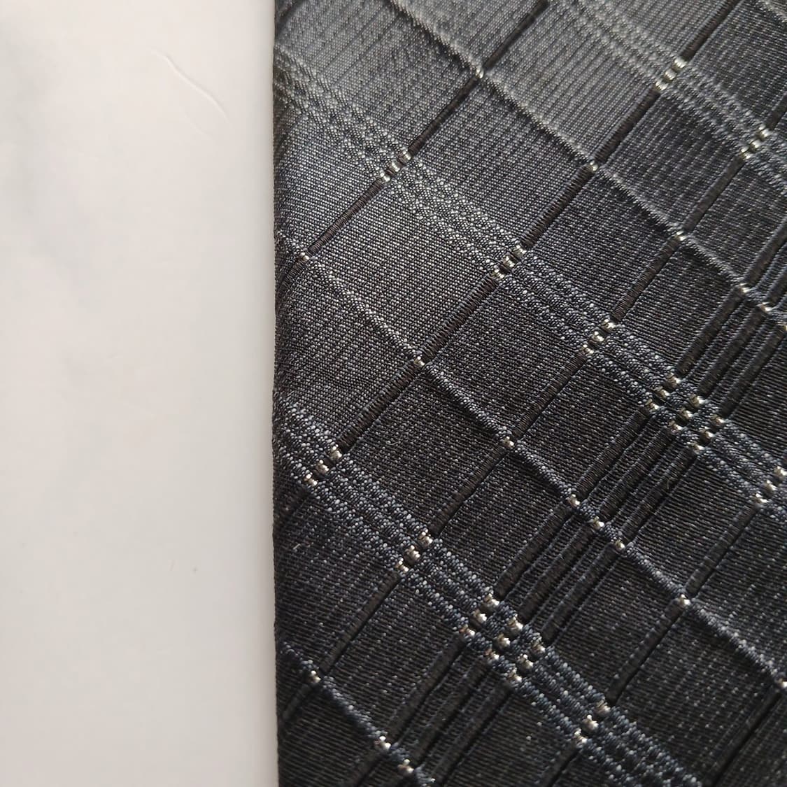 아쿠아스큐텀 실크 블랙 체크 패턴 넥타이 9.7cm B등급 A18535
 상품이미지8