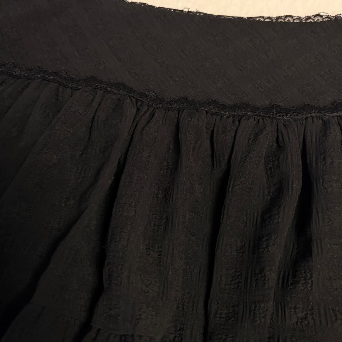 (이체시에눌) 일본 갸루 블랙 레이스 포인트 속바지내장 숏스커트  상품이미지2