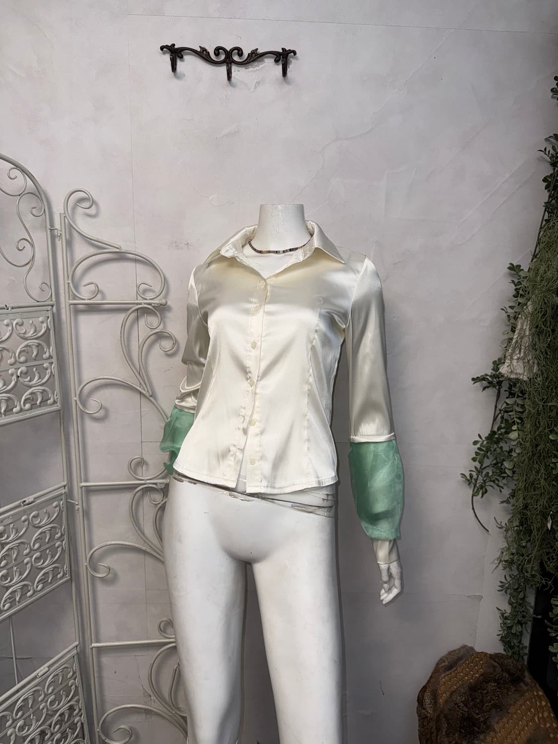 Mint puff organza details satin shirt 상품이미지2