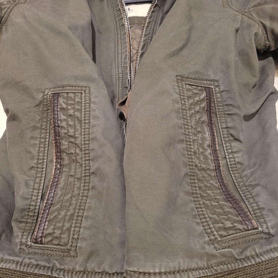 아베크롬비 앤 피치 항공점퍼 XL 상품이미지5