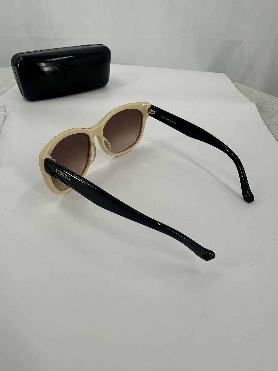 [새상품 무료배송] 정품 안나수이 Made in Italy 선글라스 상품이미지4