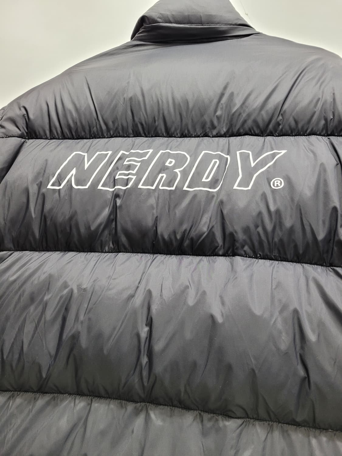 NERDY 널디 리버시블 블랙 화이트 다운 숏 패딩  / S
(공용) 상품이미지6