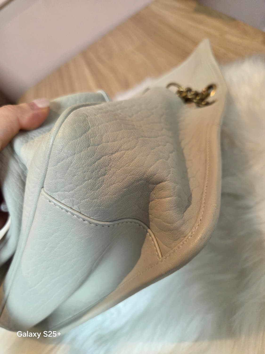 생로랑 아이보리 니키체인 숄더백 상품이미지8