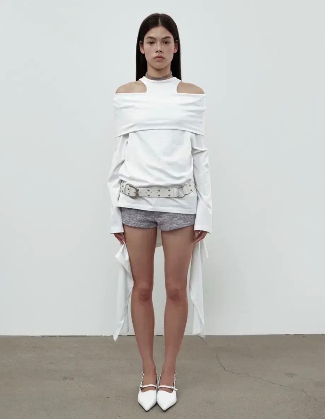cerric 세릭 Fold off-shoulder top 오프숄더 티셔츠 상품이미지2