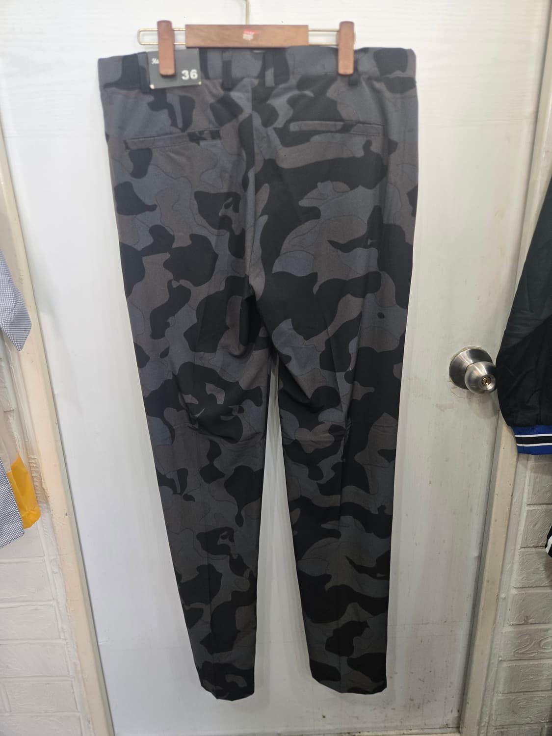 36사이즈,택있는 새상품 )) MASTER BEAR 마스터베어 골프 바지 상품이미지3