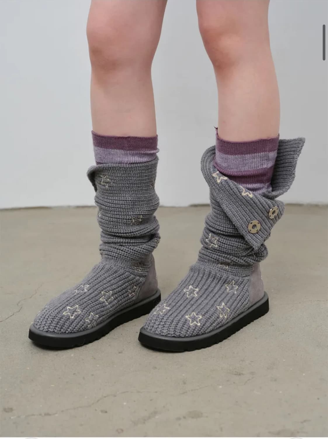 더뮤지엄비지터 STAR KNIT LONG BOOTS (GREY)  상품이미지1