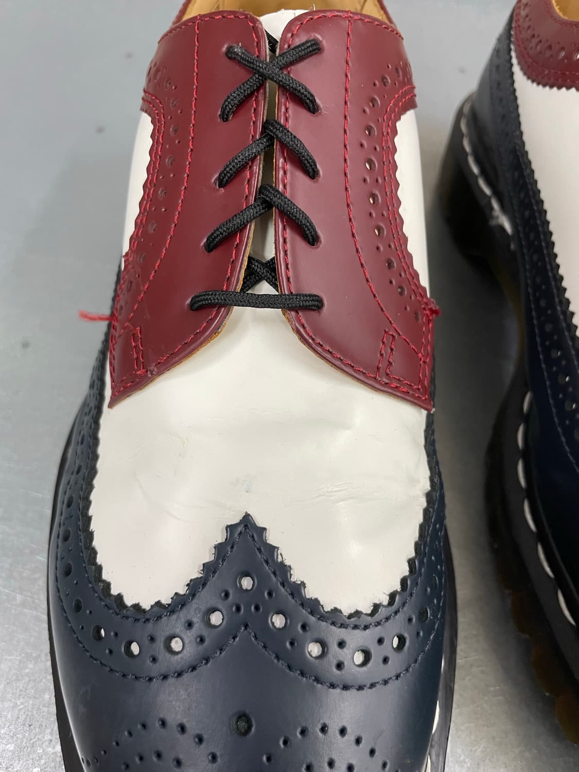 닥터마틴 5홀 윙팁 3989 브로그 슈즈  uk6 상품이미지9