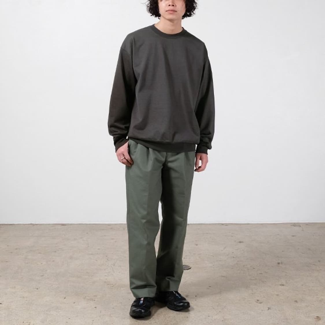 오라리 21AW 그라데이션 스웻셔츠 상품이미지2